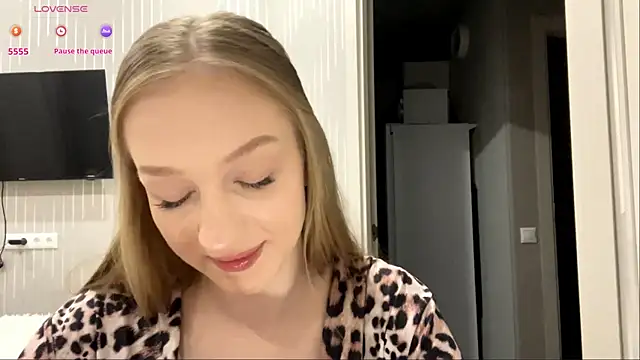 Anika Socutehe online show from 05-24-26, 09:20