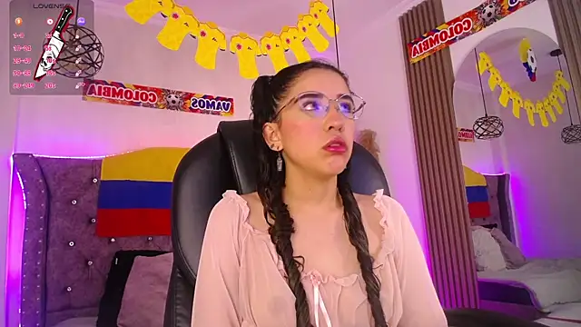 Amara Davis1 online show from 07-08-26, 04:50