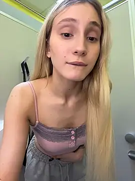 Pink Kiss online show from 06-18-26, 03:51