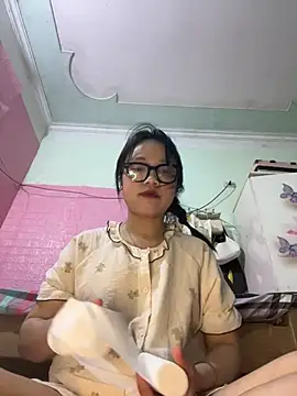 Leeeeiu online show from 04-12-26, 03:17