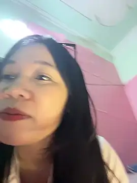 Leeeeiu online show from 04-23-26, 03:14