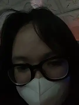 Leeeeiu online show from 05-08-26, 05:07