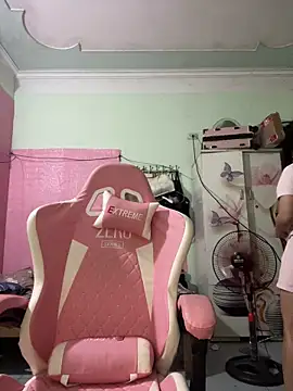 Leeeeiu online show from 05-10-26, 04:01