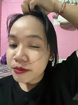 Leeeeiu online show from 06-06-26, 03:06