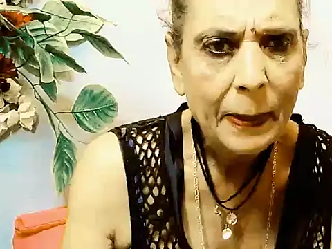 Hot queen58 online show from 05-24-26, 07:35