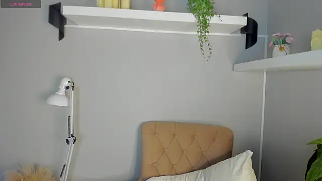 KiittieX online show from 05-24-26, 02:05