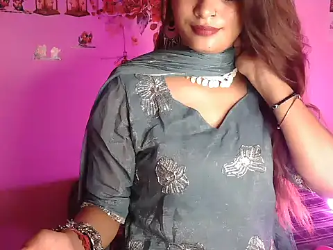 Snapshot of Niya_thakur chatting on 07-20-26, 05:11 Niya thakur online show from 07-20-26, 05:11