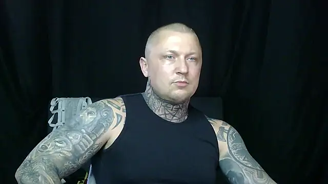 Snapshot of devilWithTats chatting on 05-07-26, 11:04 devilWithTats online show from 05-07-26, 11:04