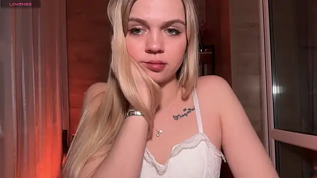 AlexaDeviliciouss online show from 05-28-26, 07:22
