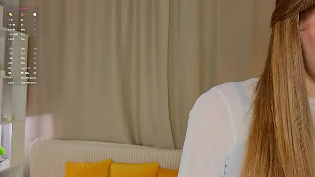 ElidiaPetit online show from 03-06-26, 04:53