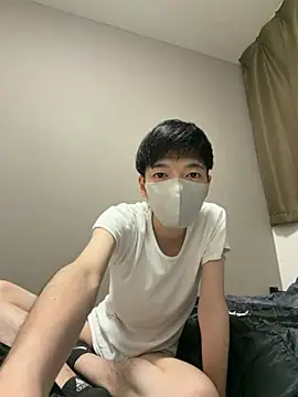 Snapshot of Ayutoda chatting on 04-17-26, 04:21 Ayutoda online show from 04-17-26, 04:21