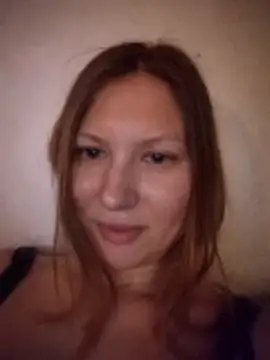 Snapshot of August_Shine chatting on 04-07-26, 06:19 August Shine online show from 04-07-26, 06:19