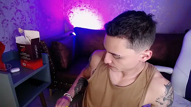 DIEGO JONES online show from 04-09-26, 01:38