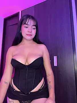 Sophia Wy online show from 04-19-26, 01:10