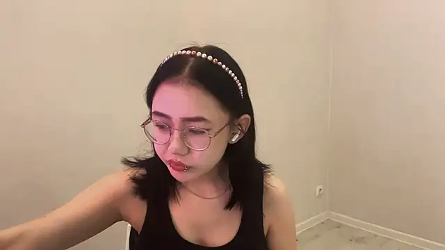 SolvedGlobe online show from 05-04-26, 01:07