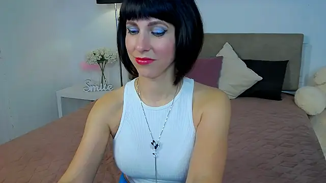 HeidieRaven online show from 04-25-26, 01:41