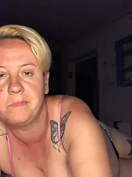 Snapshot of SofiaAmour chatting on 06-22-26, 06:38 SofiaAmour online show from 06-22-26, 06:38