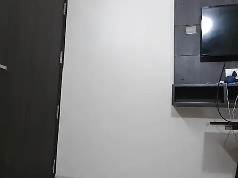 TheSexyGirl69 online show from 07-17-26, 06:53