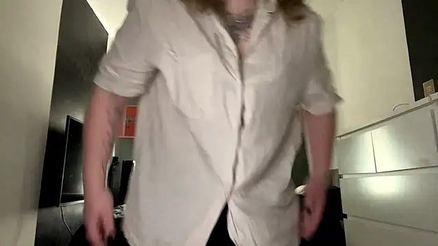 YoungAlina online show from 04-18-26, 10:41