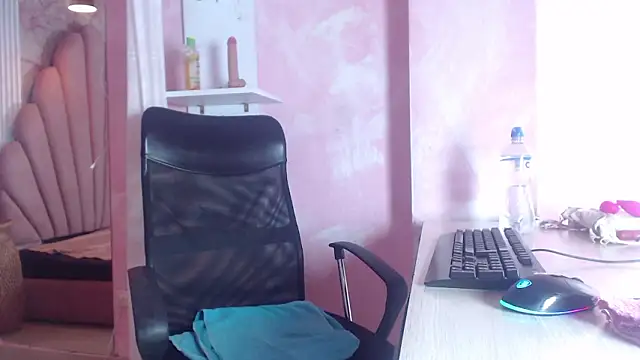 Siena Bouer online show from 03-15-26, 03:45