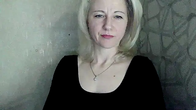 Katerina-Kissa online show from 04-22-26, 06:09