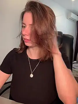 Snapshot of VelvetChloe chatting on 04-15-26, 09:49 VelvetChloe online show from 04-15-26, 09:49