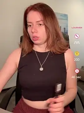 Snapshot of VelvetChloe chatting on 04-24-26, 01:02 VelvetChloe online show from 04-24-26, 01:02