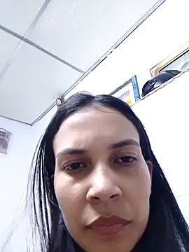 Snapshot of BiancaRoyale chatting on 04-29-26, 06:17 BiancaRoyale online show from 04-29-26, 06:17