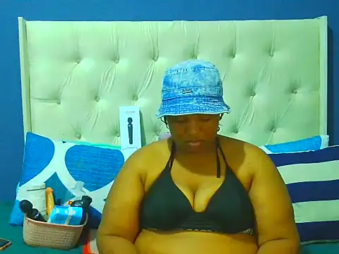 Cuddle Zee online show from 03-01-26, 09:39