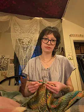 Anniething online show from 03-05-26, 02:29