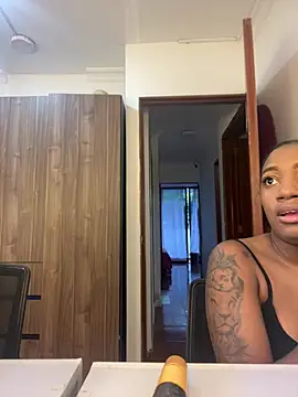 Emi rousse online show from 04-17-26, 12:08