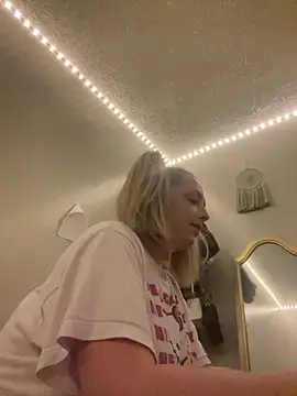 imkhloe online show from 04-25-26, 12:46