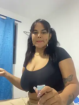 lulu-19 online show from 03-06-26, 11:23