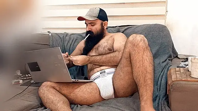 Snapshot of Barba_Negra_Fumador chatting on 06-17-26, 07:04 Barba Negra Fumador online show from 06-17-26, 07:04