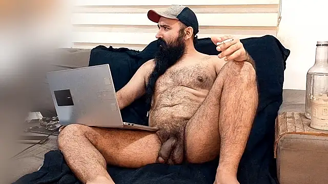 Snapshot of Barba_Negra_Fumador chatting on 07-12-26, 07:38 Barba Negra Fumador online show from 07-12-26, 07:38