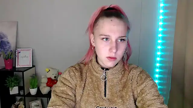 Scarlett lil online show from 04-22-26, 07:22