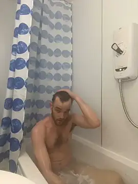 Snapshot of ukhungstud26 chatting on 03-10-26, 10:37 ukhungstud26 online show from 03-10-26, 10:37