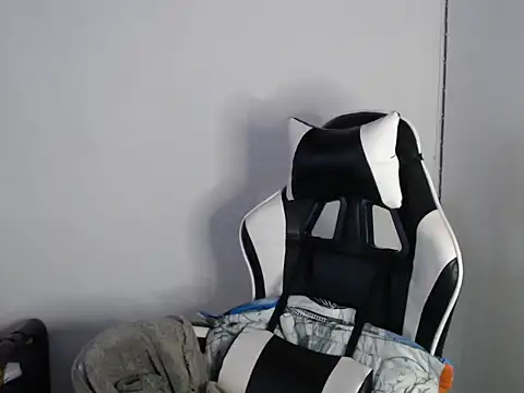 KathLovee online show from 06-13-26, 12:47