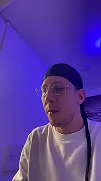 TitanNoir online show from 04-12-26, 10:26