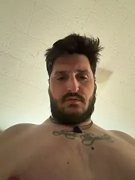 PoundedCajunGuy93 online show from 04-12-26, 08:25