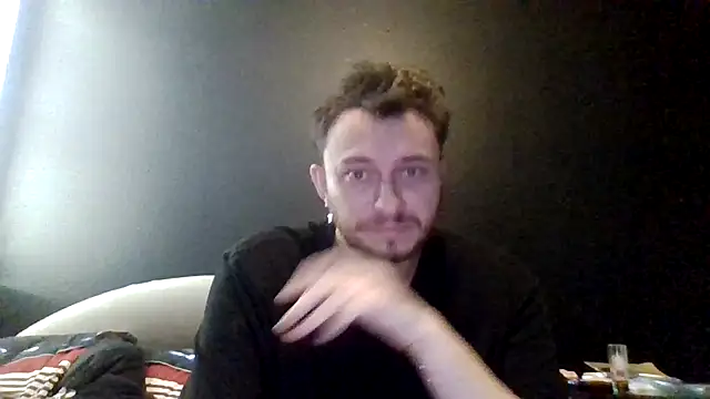 Snapshot of TallHungandCloudy69 chatting on 05-17-26, 03:19 TallHungandCloudy69 online show from 05-17-26, 03:19