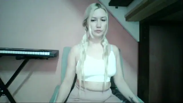 CrystalJones1 online show from 03-11-26, 06:52