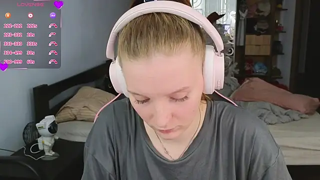 Mary Blu online show from 01-12-26, 09:03