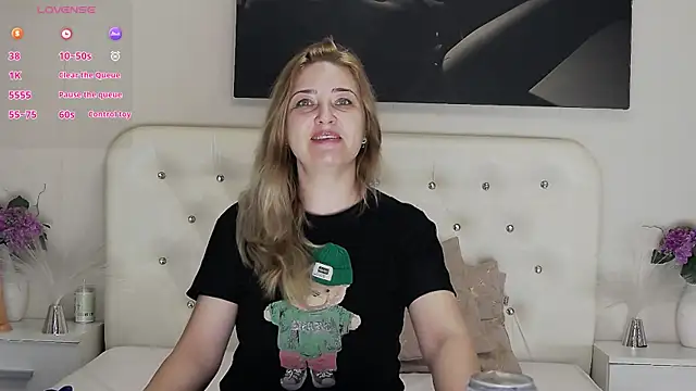 MellanieBliss online show from 04-21-26, 04:30