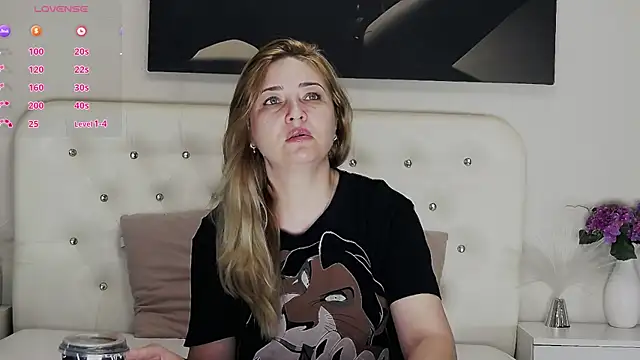 MellanieBliss online show from 04-28-26, 04:39