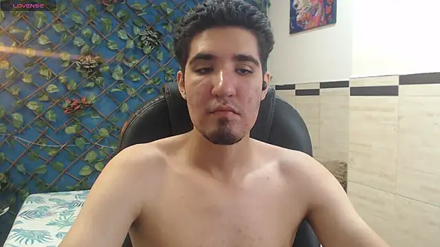 Roccoallegeri online show from 04-01-26, 01:41