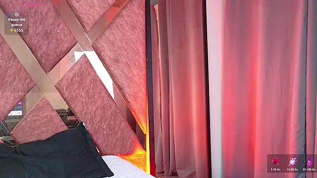 Emma Revees online show from 04-04-26, 03:38