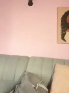 Im Luuu online show from 04-17-26, 01:14