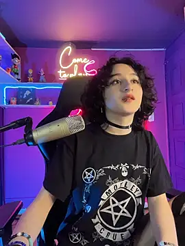 Velvet C4k3 online show from 03-05-26, 09:00