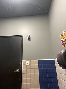 Mariyyumyums online show from 04-21-26, 02:15